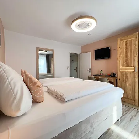 Sieben Am Hotel Prien am Chiemsee